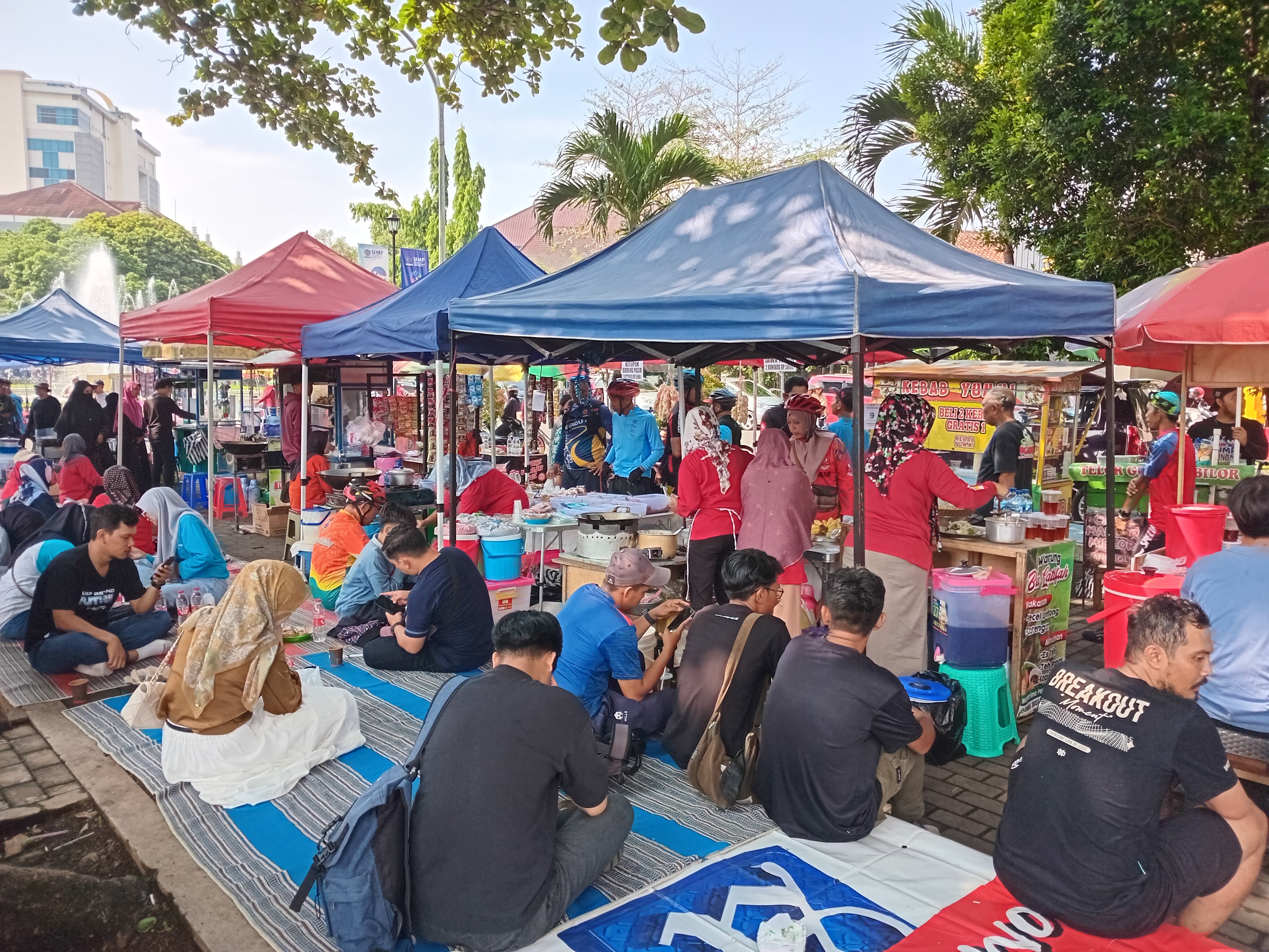 Tim Dosen UMP Luncurkan Aplikasi Laku Jual untuk Digitalisasi UMKM di Purwokerto